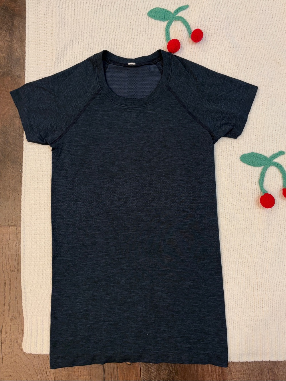 Lululemon Navy Short Sleeve Swiftly Top 🫧